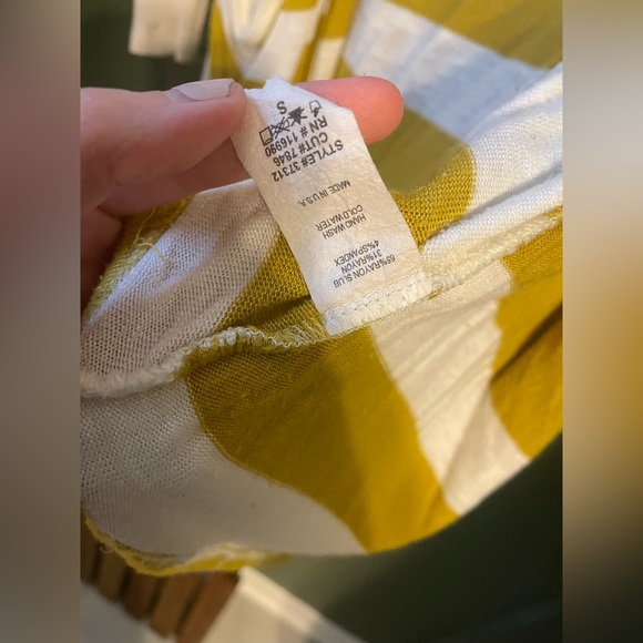 Francesca’s mustard striped cardigan - Picture 2 of 7